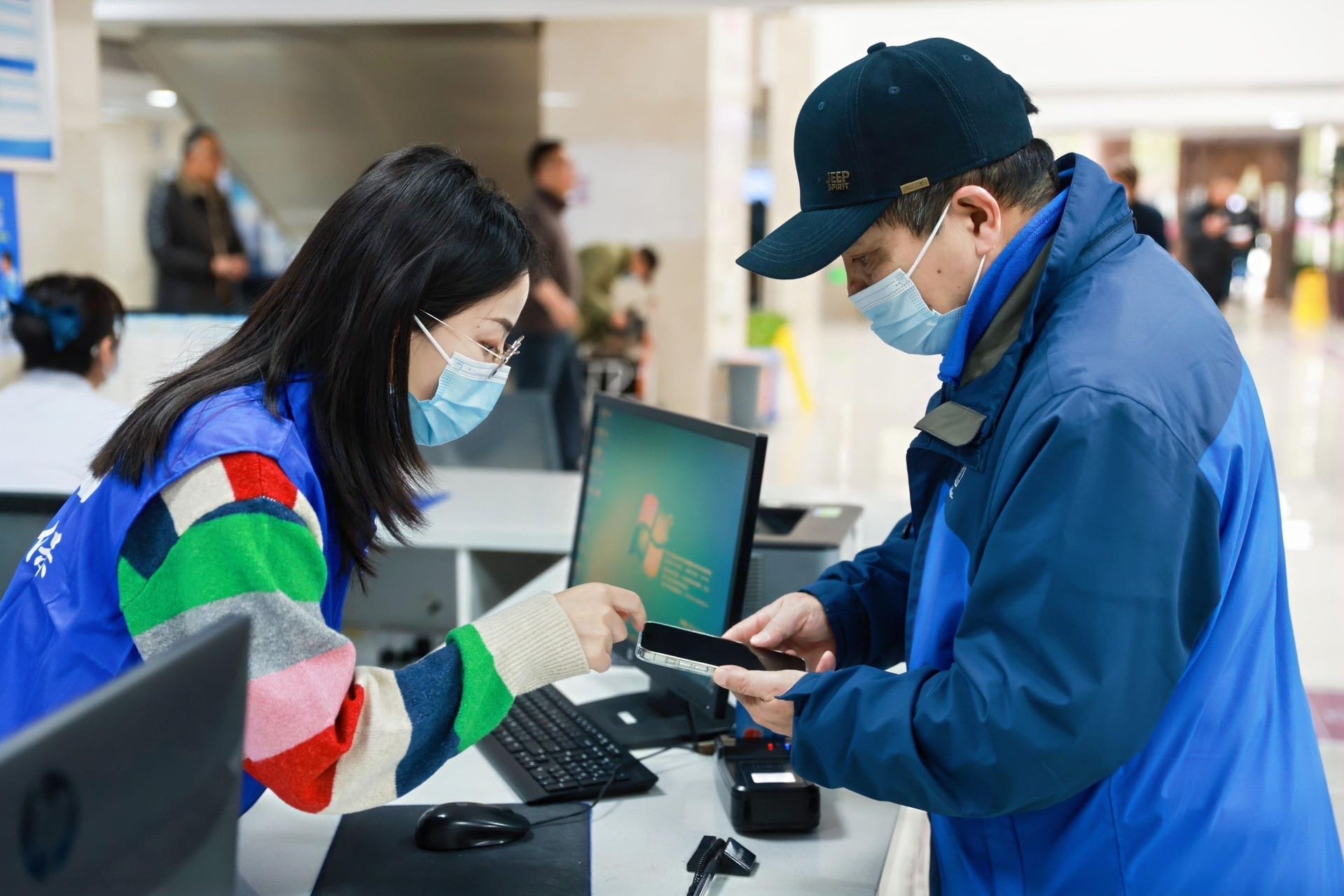 河南醫(yī)保碼上線五年，累計(jì)用戶(hù)突破1億大關(guān)，服務(wù)覆蓋本地與異地代繳費(fèi)